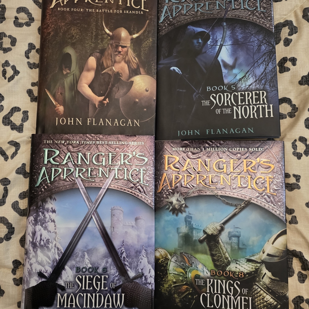 Hard Copy With Cover!! Ranger's Apprentice Book Set. Book 4, 5 6 & 8